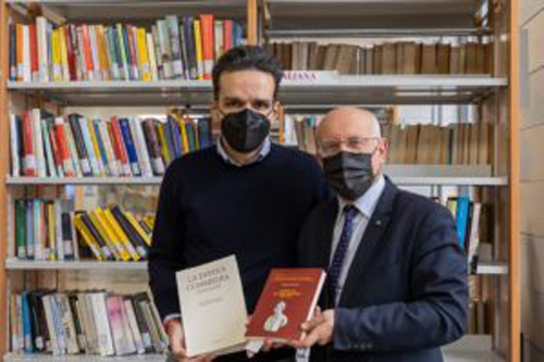 Biblioteca comunale, il giornalista e scrittore Musolino dona il suo fondo librario per la consultazione pubblica