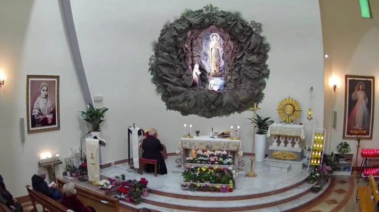Madonna di Lourdes. Nella chiesa del centro storico la preghiera a San Michele per la liberazione dal maligno
