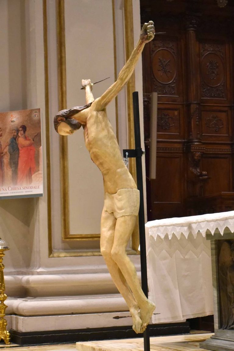 Il crocifisso nel crocifisso. Le caratteristiche dello straordinario ritrovamento all’interno della cattedrale di Ragusa