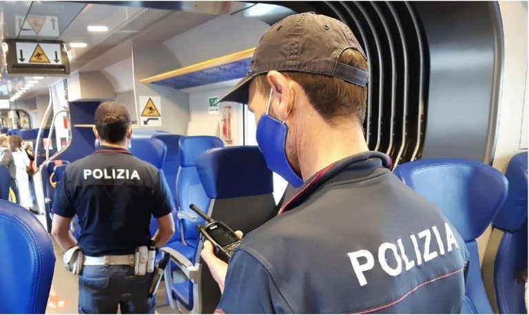 5 arrestati, 43 indagati e circa 43.500 persone controllate: questo è il bilancio dell’attività della Polizia di Stato in ambito ferroviario in Sicilia nel periodo estivo