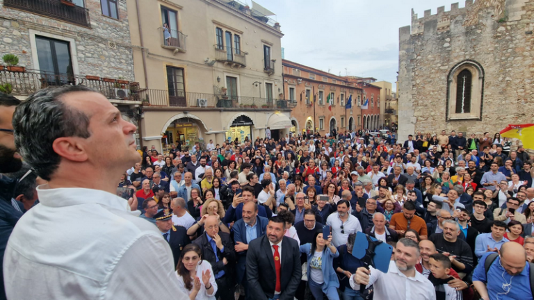 Cateno De Luca sindaco della perla dello Jonio: “Taormina mi ha regalato un sogno, non la deludero’. Sono il sindaco dei sindaci!”